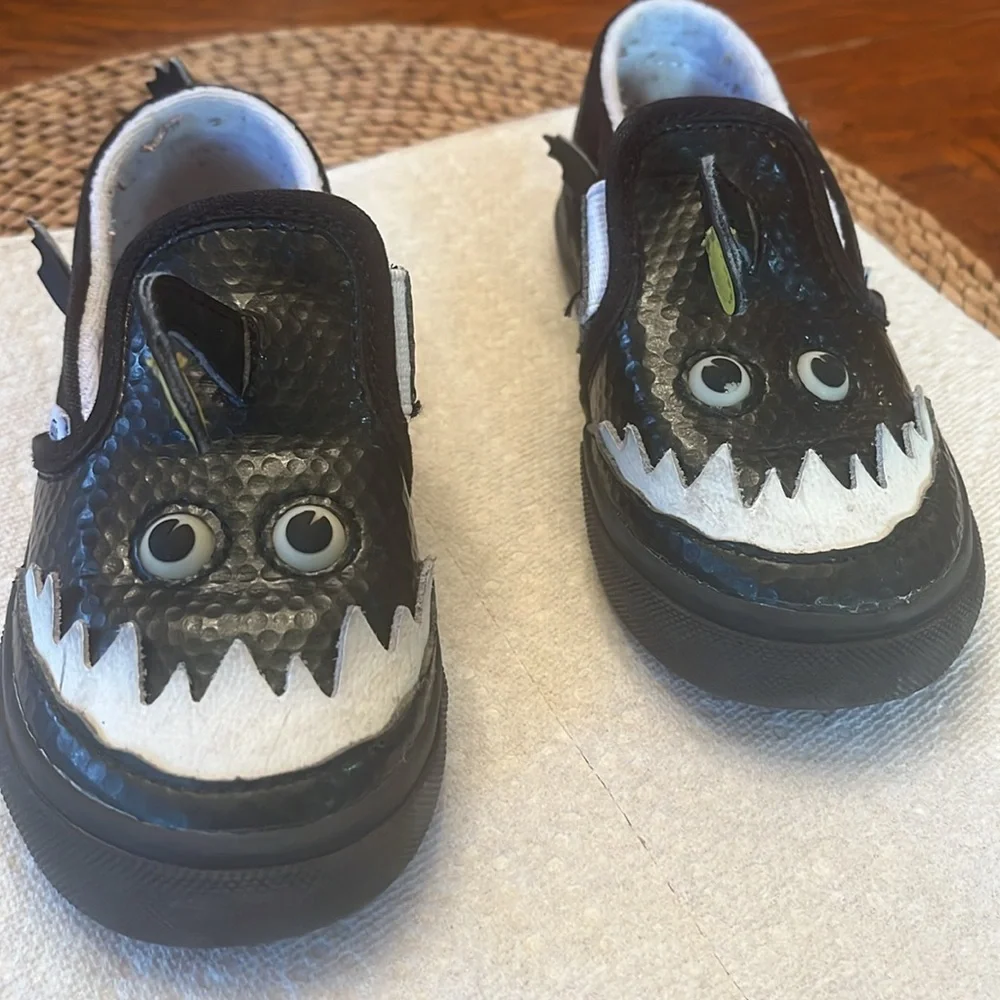 Vans T Slip-On V Angler Fish Size 9 toddler preloved good condition black/ white - Picture 3 of 8